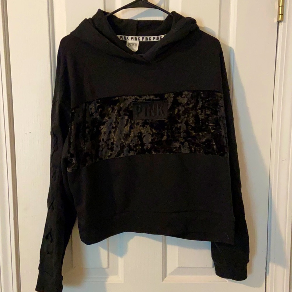 PINK Victoria’s Secret cropped hoodie.
